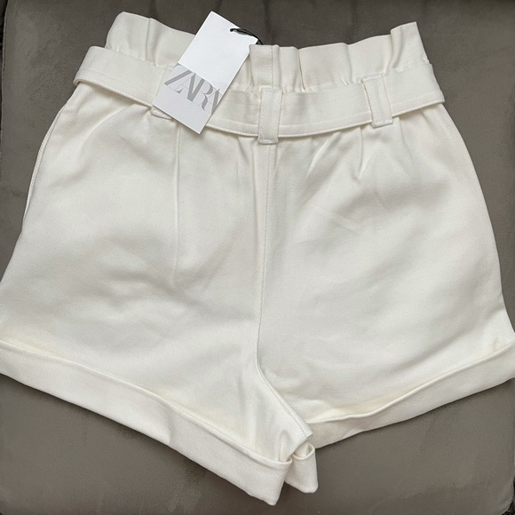 SOLD !Zara high waist shorts - Picture 3 of 4